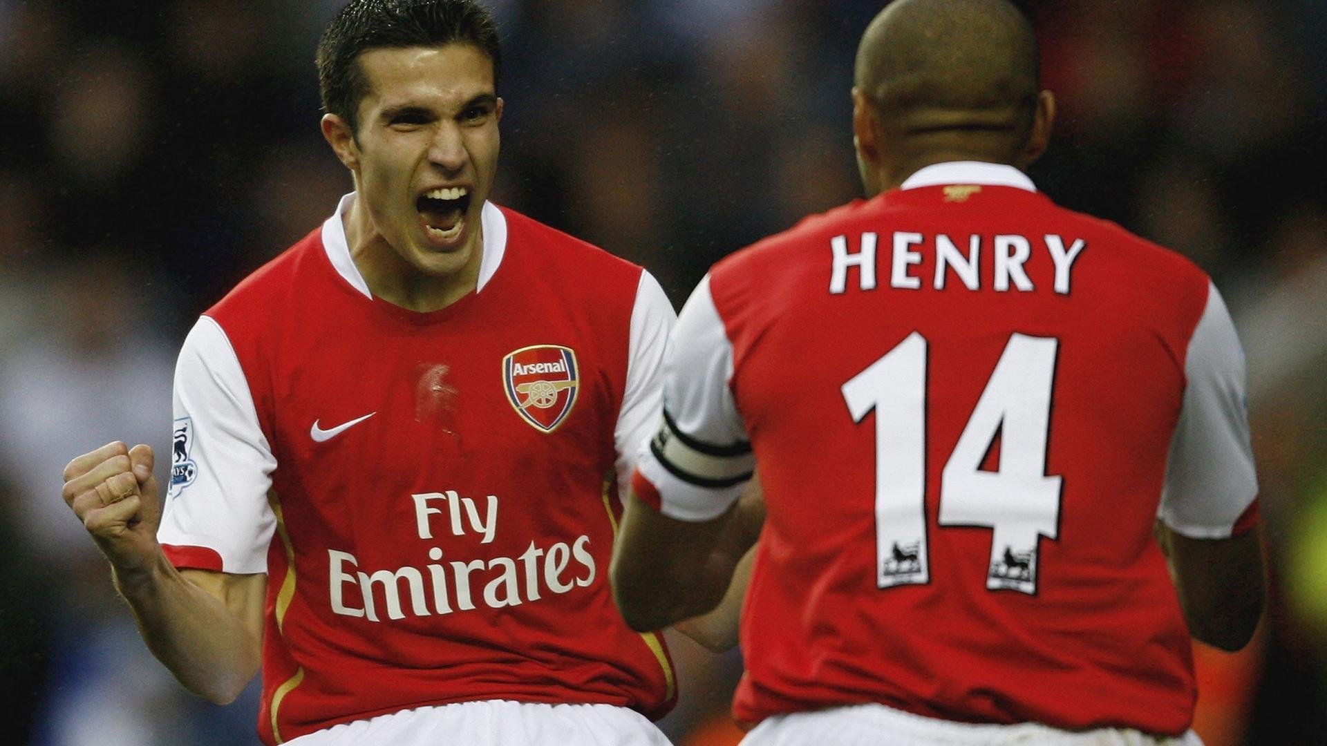 《堡垒之夜》未来城新皮肤系列上线，引领未来潮流的炫彩狂潮